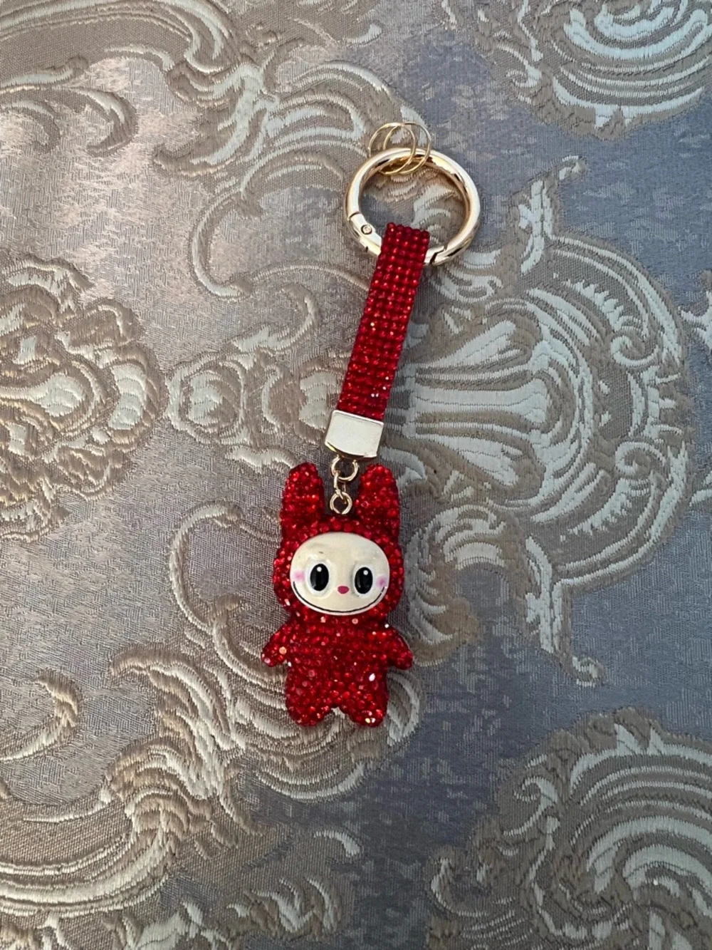 Adorable Rhinestone Keychain - Picture 3 of 5